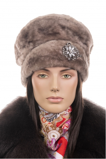 Шапка женская из мутона