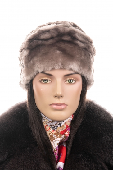 Шапка женская из мутона